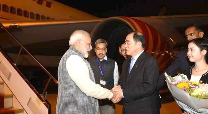 भारतीय प्रधानमन्त्री मोदी चीन पुगे, आज शीर्ष वार्ता हुने